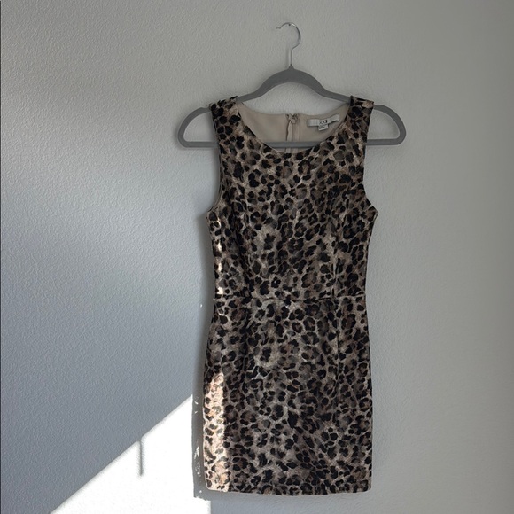 XXI Dresses & Skirts - XXI Black and Tan Sheath Mini Dress